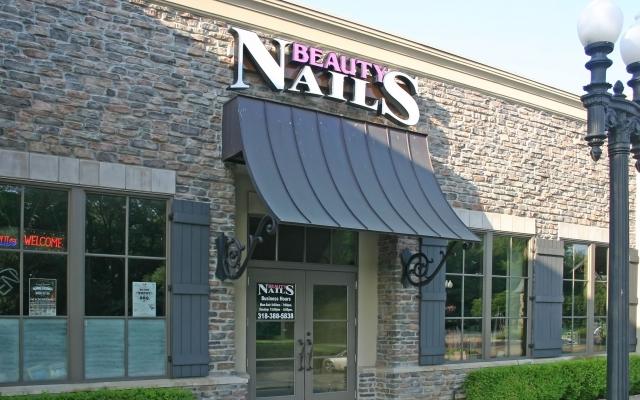 Exterior photo of retail storefront