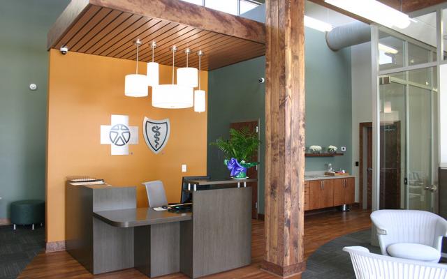 Interior photo of the lobby area of Blue Cross Blue Shield in The Shoppes On Tower II
